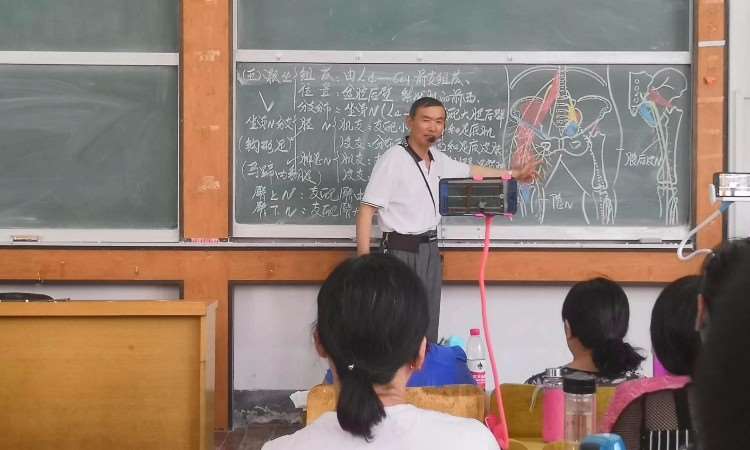 张连才教授     解剖学