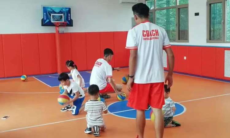 北京中小学篮球培训