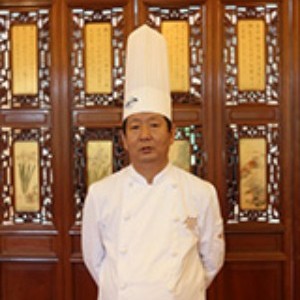 吴明辉 : 中式烹调高级技师