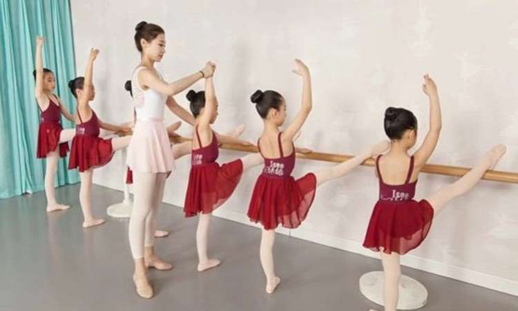 济南形体芭蕾舞培训