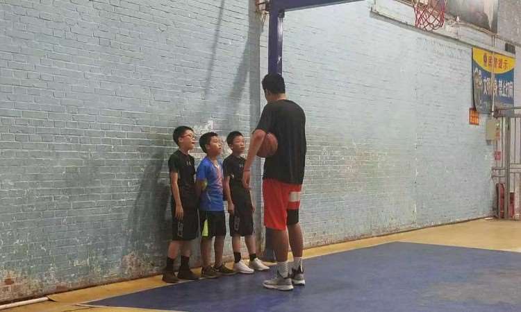 北京篮球特长生培训