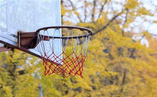 篮球比赛中有哪些配合技巧