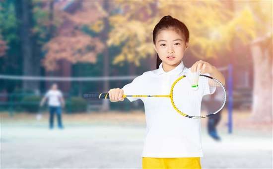 孩子学习羽毛球并参加比赛的益处分享