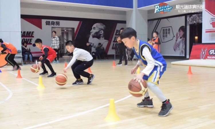广州极光篮球俱乐部寒假班