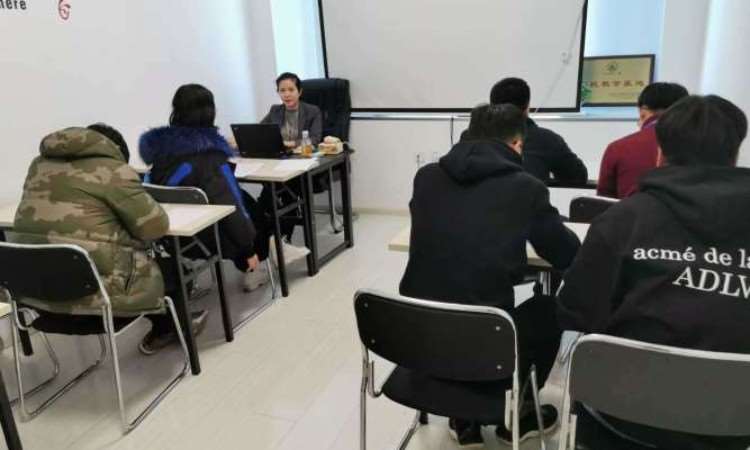 哈尔滨青少年学习编程中心