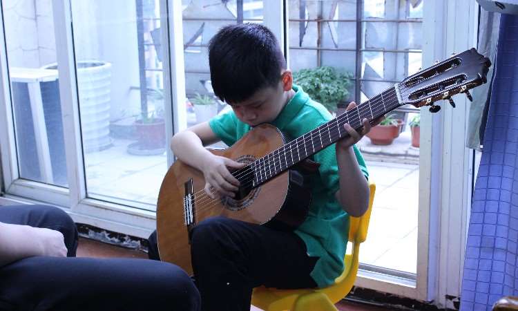 古典吉他