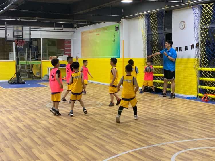上海附近篮球培训