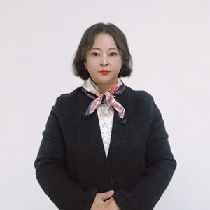 韩语老师 权老师