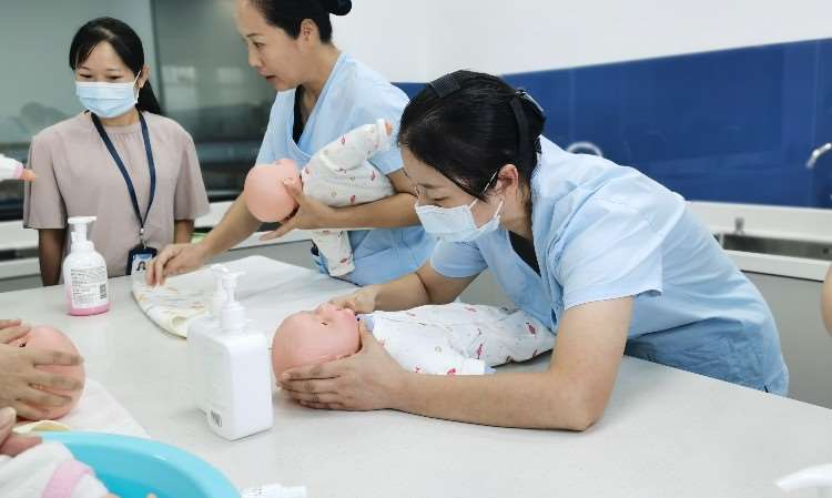 上海正规育婴师培训