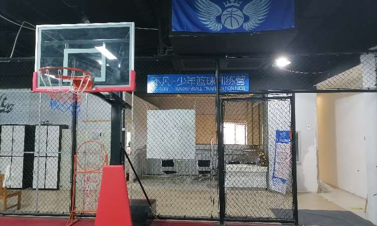 青岛青少年篮球培训训练营