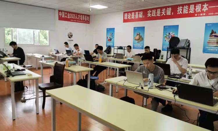 深圳工业机器人编程培训