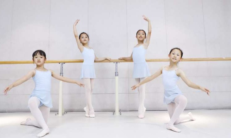 成都儿童芭蕾舞培训班价格
