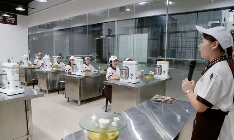 广州刘清蛋糕西点烘焙培训学校