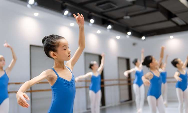 深圳芭蕾舞暑假培训