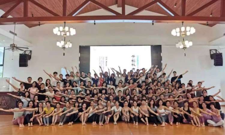福州瑜伽教练培训学校