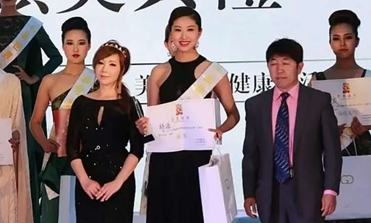 学员韩潇-2017世界超级模特大赛 全国亚军