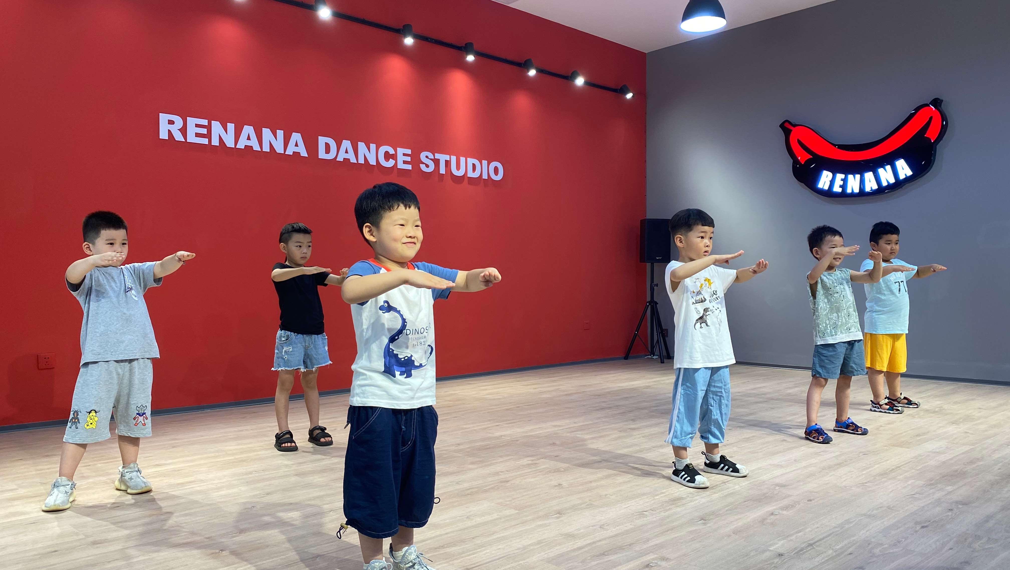 青岛机械舞蹈培训