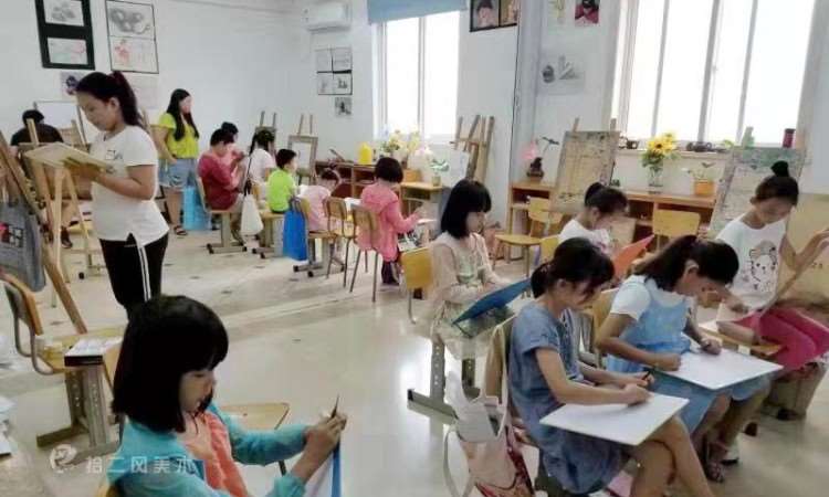 北京少儿美术培训班课