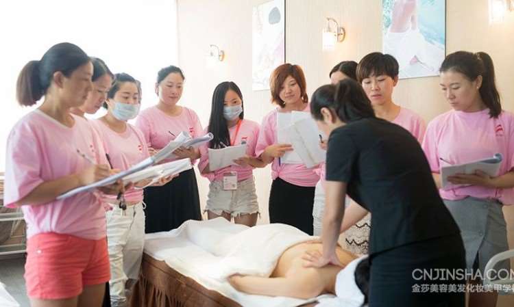 杭州美容师培训中心